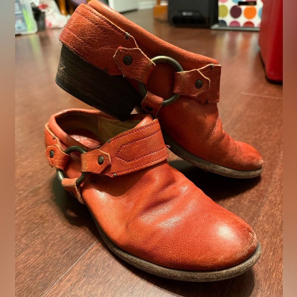 FRYE Harness Black Leather Mule Cowboy Ankle Boots